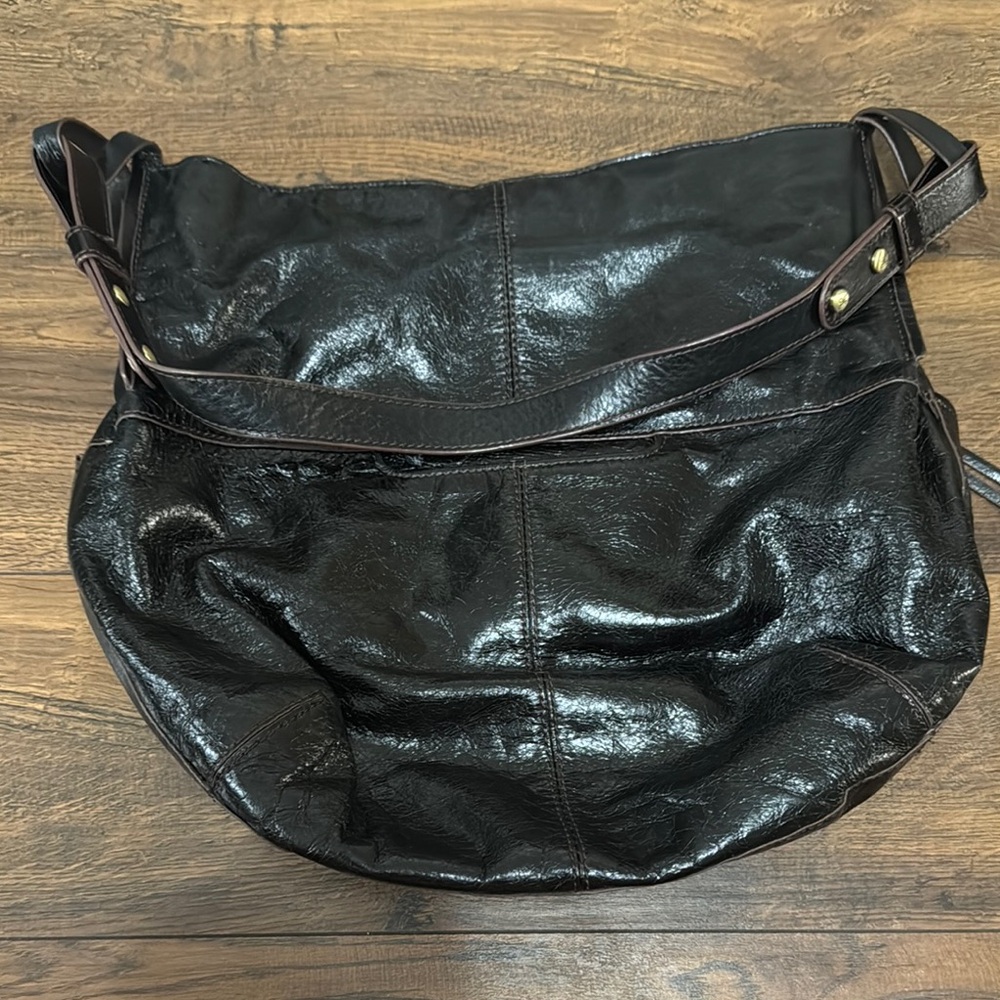Elegant Chocolate Brown Leather Shoulder Bag